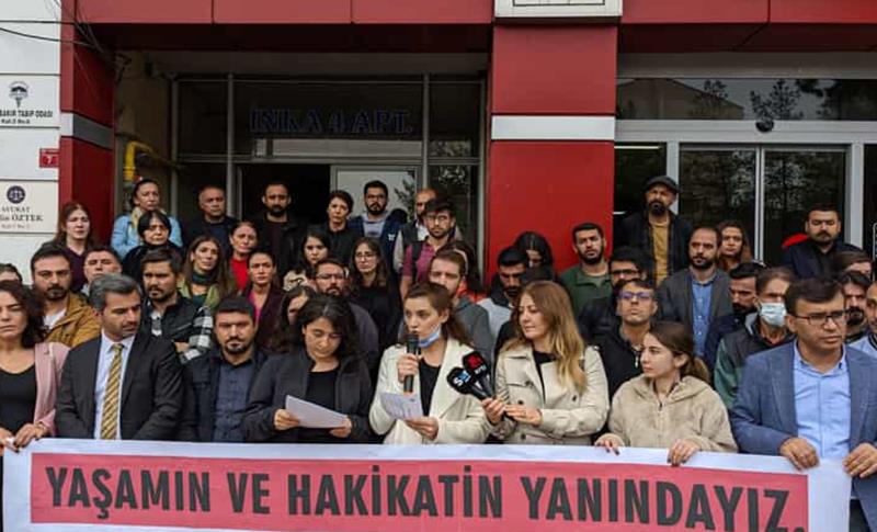 LI GELEK BAJARAN BINÇAVKIRINA FÎNCANCÎ HAT PROTESTOKIRIN