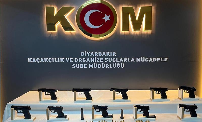 DİYARBAKIR'DA SİLAH KAÇAKÇILIĞINA OPERASYON DÜZENLENDİ