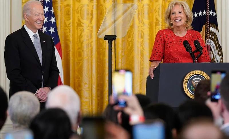 JILL BIDEN DI NEWROZÊ DE SLOGANA “JIN JÎYAN AZADÎ” BERZ KIR