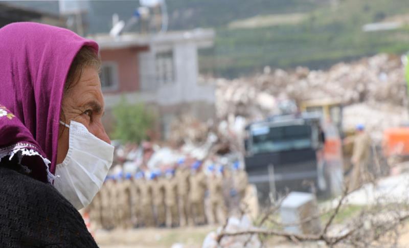 “SAMANDAĞ'DA NEFES VE ÖKSÜRÜK ŞİKAYETLERİ BAŞLADI”