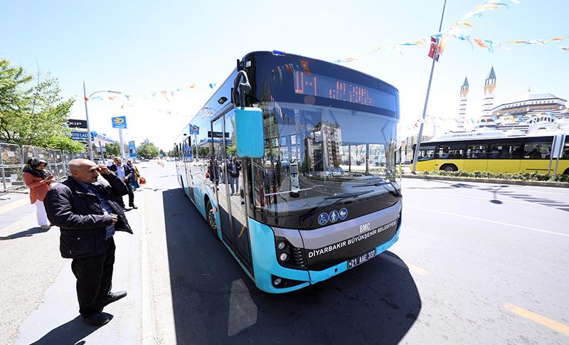 LI TAXA ELÎAÇIK A BISMIL SEFERÊN OTOBUSA VEGUHEZTINÊ DEST PÊ KIR