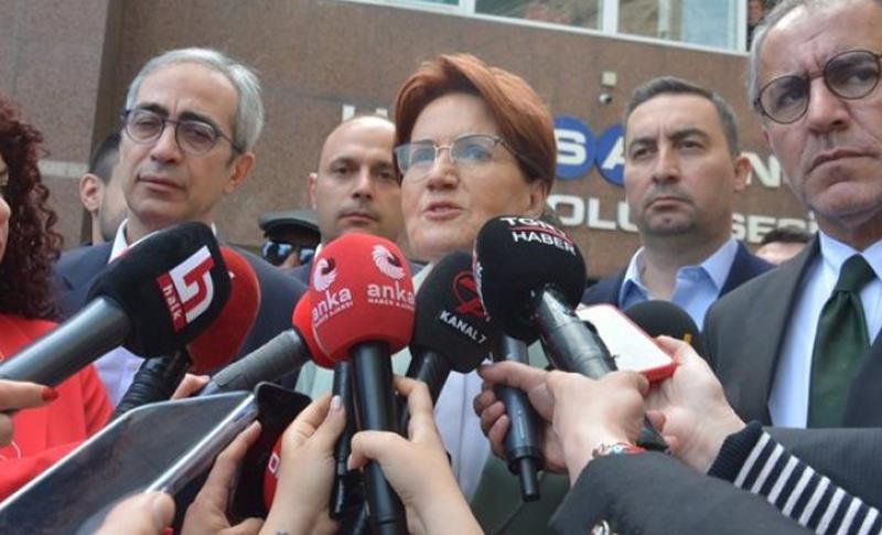 AKŞENER’DEN İLK AÇIKLAMA: SABAHA KADAR BURADAYIZ!