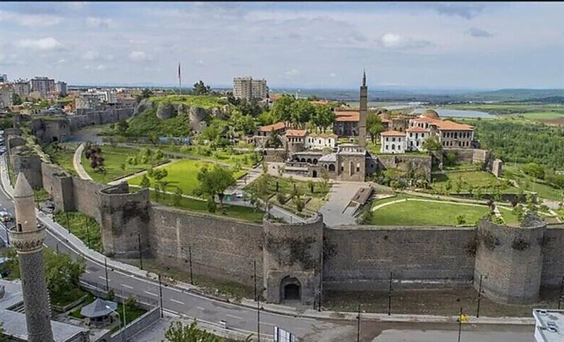 DİYARBAKIR TEHLİKE ALTINDAKİ DÜNYA MİRASI LİSTESİ'NE ALINMADI