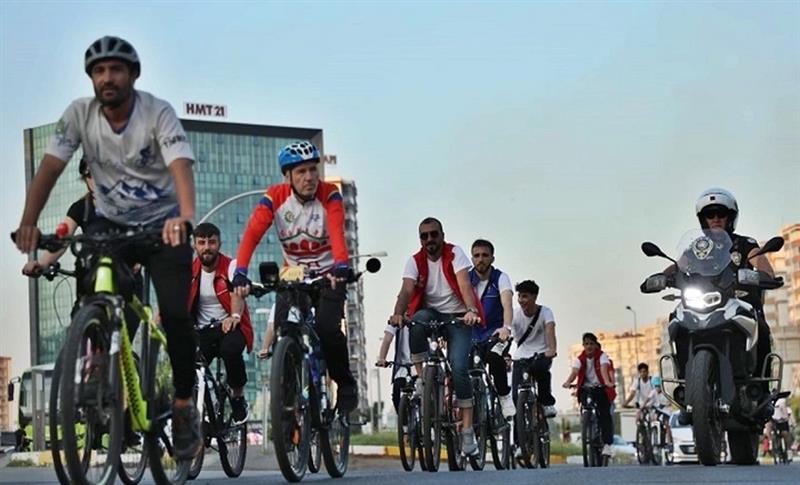 DİYARBAKIR’DA SAĞLIKLI YAŞAM İÇİN PEDAL ÇEVİRDİLER