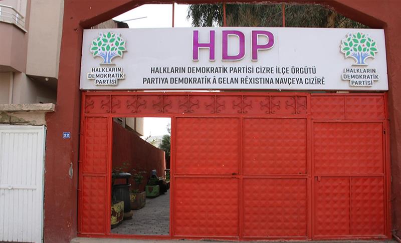 CİZRE'DE HDP BİNASINA POLİS BASKINI