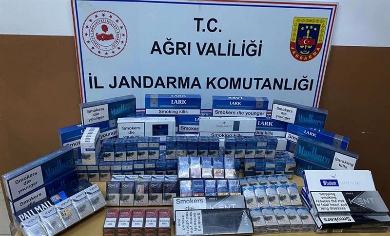 YOL KONTROLÜ SIRASINDA DURDURULAN ARAÇLARDA KAÇAK ÜRÜN YAKALANDI