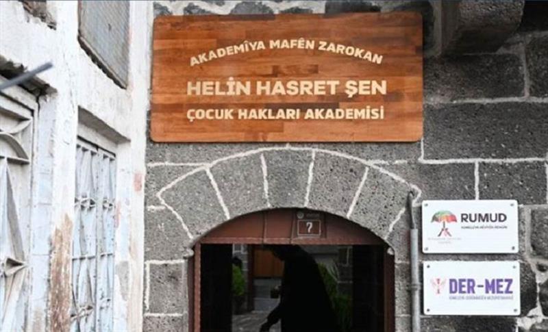 DİYARBAKIR’DA ÇOCUK HAKLARI AKADEMİSİ AÇILDI