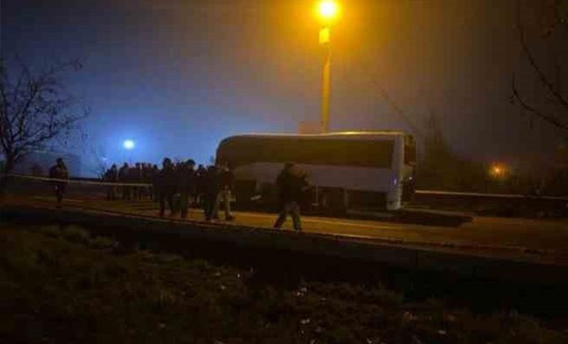 DI ÊRÎŞA KU 8 POLÊS BIRÎNDAR BÛBÛ DE 3 KES HAT GIRTIN