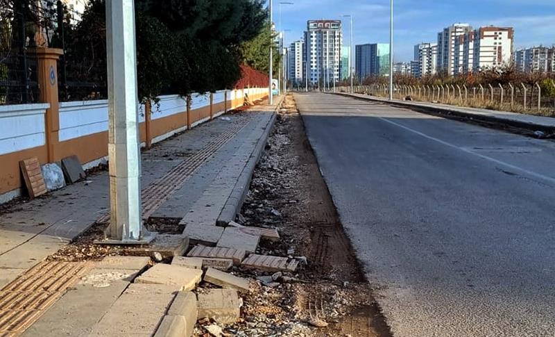 JI BER ÇALÊN KU DEDAŞ KOLAND Û NEHAT ÇÊKIRIN WELATÎ MEXDÛR DIBE