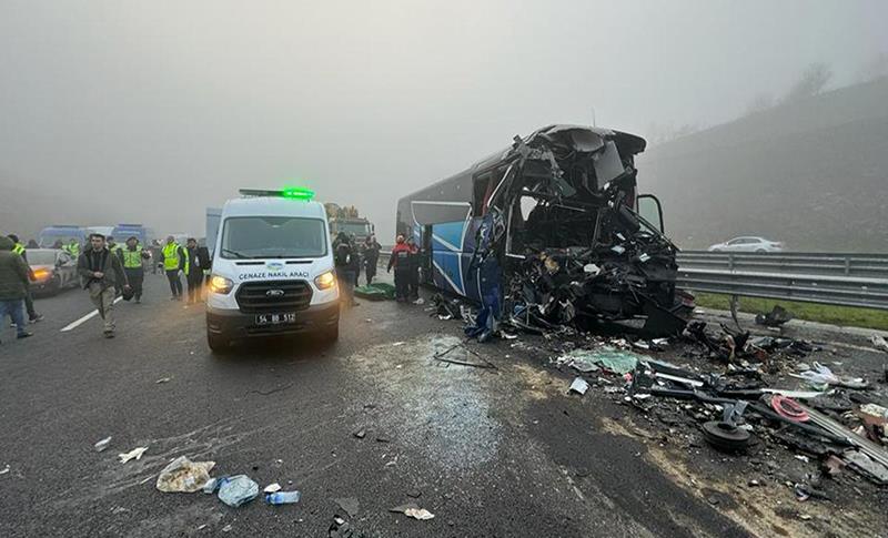 MARMARA OTOYOLU'NDAKİ KAZAYLA İLGİLİ 3 SÜRÜCÜ TUTUKLANDI