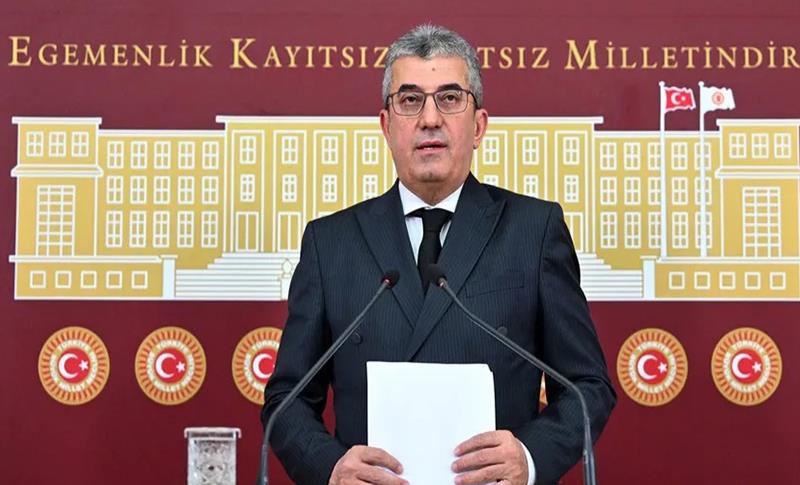 CHP'DEN MURAT KURUM YORUMU: 'İMAR AFFINA İMZA ATAN BAKAN...'