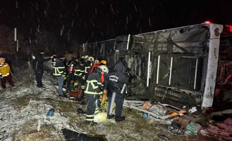 LI KASTAMONU BÛYER TRAFÎKÊ! 6 KES MIRIN, 33 BIRÎNDAR!