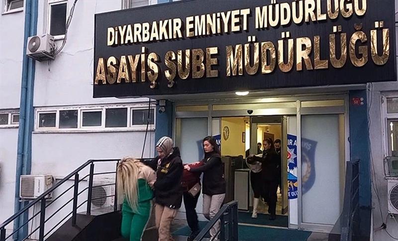 DİYARBAKIR'DA FUHUŞ OPERASYONU: 9 GÖZALTI