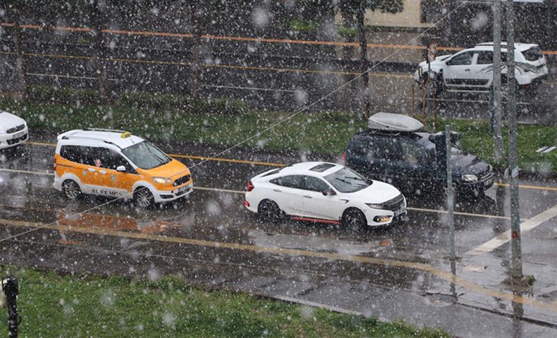 METEOROLOJİ’DEN DİYARBAKIR İÇİN KUVVETLİ YAĞIŞ UYARISI!