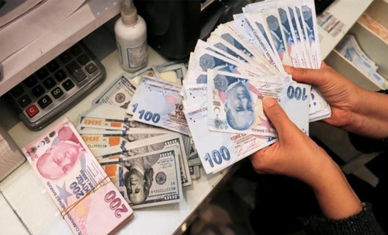 DOLAR VE EURO, TL KARŞISINDA DEĞERİ REKOR KIRMAYA DEVAM EDİYOR