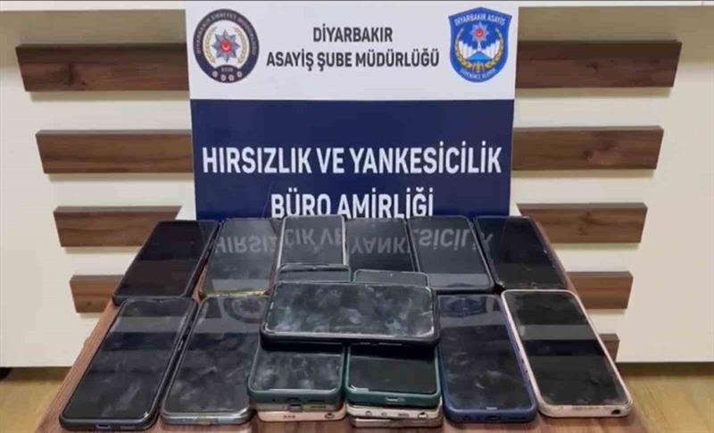 NEVROZ'DA 22 TELEFON ÇALAN 5 KİŞİ TUTUKLU YARGILANDI