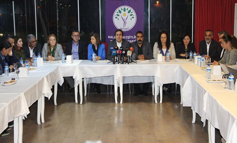 DEM PARTİ: DİYARBAKIR'DAKİ 18 BELEDİYEYİ DE SEÇİMLERDE KAZANMAYI HEDEFLİYORUZ