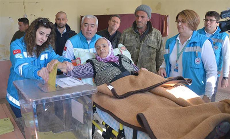 YATALAK HASTALARIN SANDIK BAŞINA ULAŞIMI SAĞLANACAK