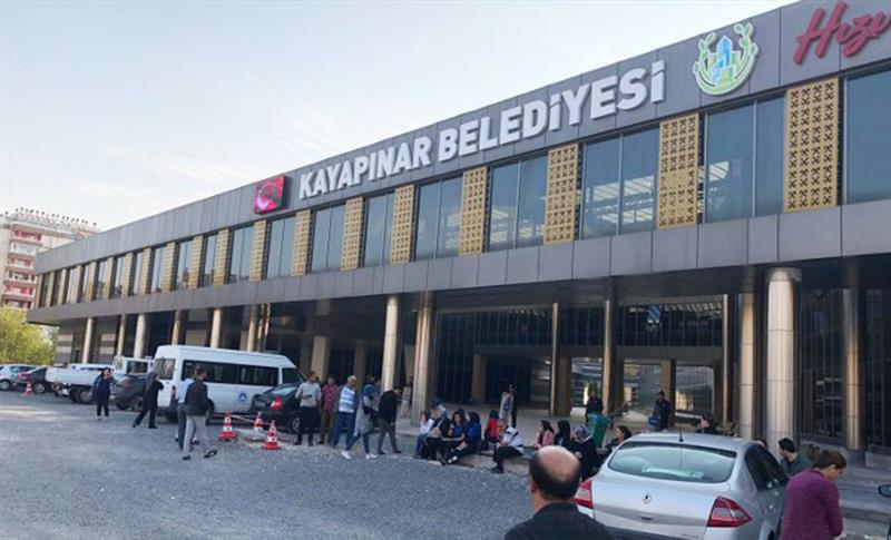 KAYAPINAR KAYYIMI SEÇİM ÖNCESİ TAŞINMAZLARI DEVRETTİ