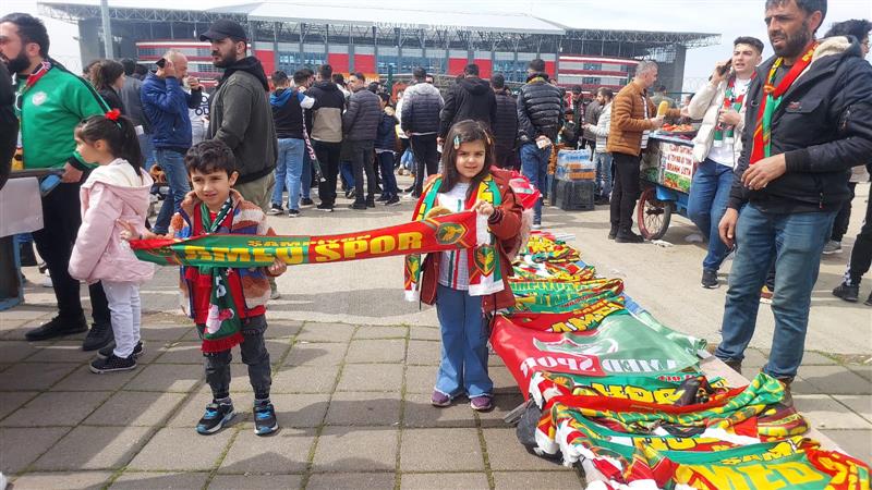 AMEDSPOR TARAFTARLARINA ÇAĞRI: 7 YAŞ ÜZERİ ÇOCUKLAR İÇİN BİLET KESİMİ