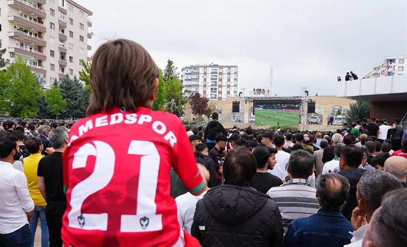 Jİ BO MAÇA AMEDSPOR-ÎDİRÊ YA KU SİBÊ TÊ KİRİN DÊ EKRANEK MEZİN BÊ DANÎN