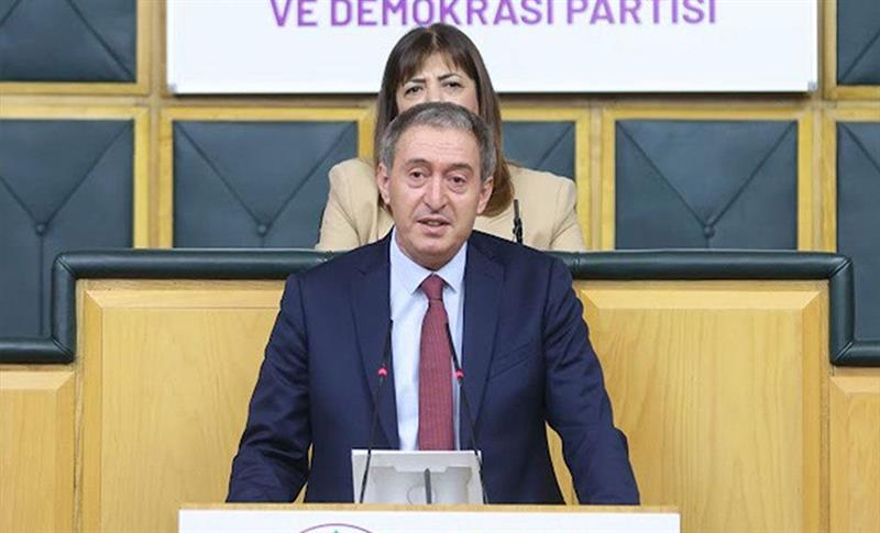 DEM PARTİ: EM JI  BO ÇARESERÎYÊ HER PARTIYÊRE VEKIRINE