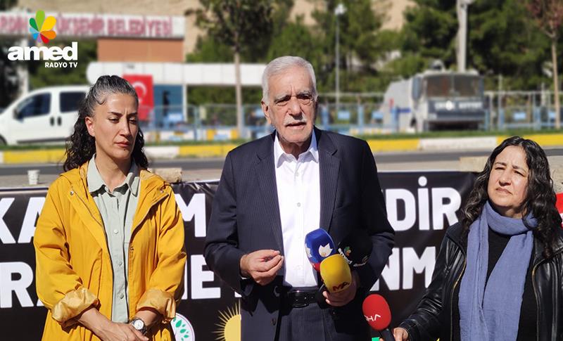 MARDİN'DE KAYYUM PROTESTOLARI DEVAM EDİYOR