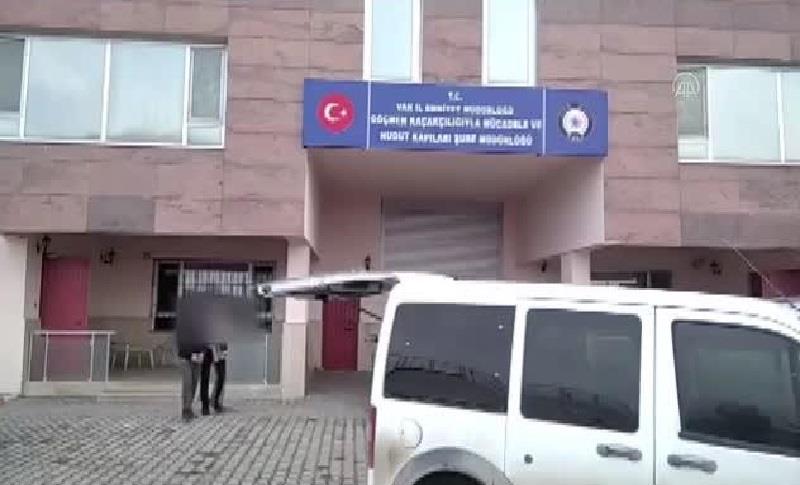 VAN'DA GÖÇMEN KAÇAKLIĞI YAPAN 7 KİŞİ TUTUKLANDI