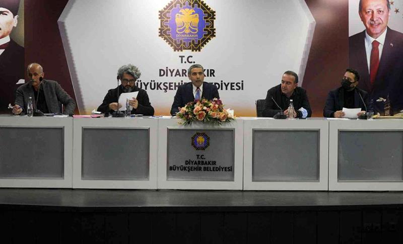 DİYARBAKIR’DA KIRSAL HATLAR İÇİN TOPLU ULAŞIM İHALESİ