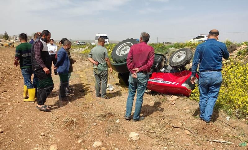 URFA’DA MEYDANA GELEN KAZADA BABA ÖLDÜ OĞLU YARALANDI