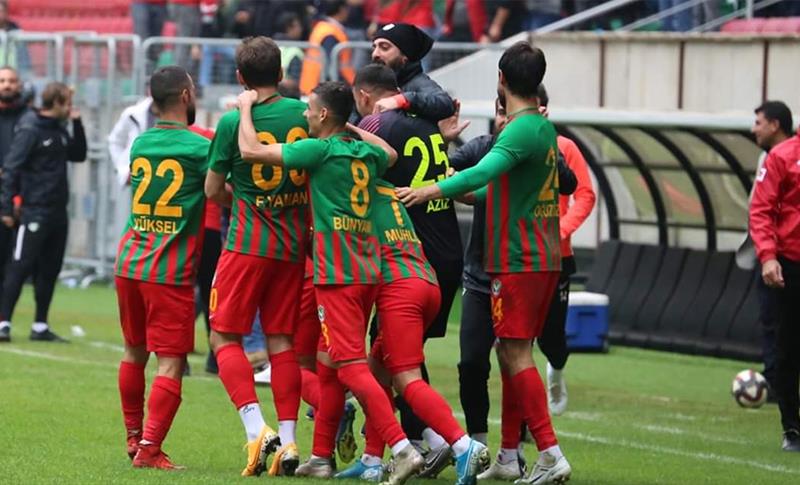 TFF AMEDSPORUN SAHASINDA YAŞANAN OLAY NEDENİYLE 16 BİN CEZA VERDİ