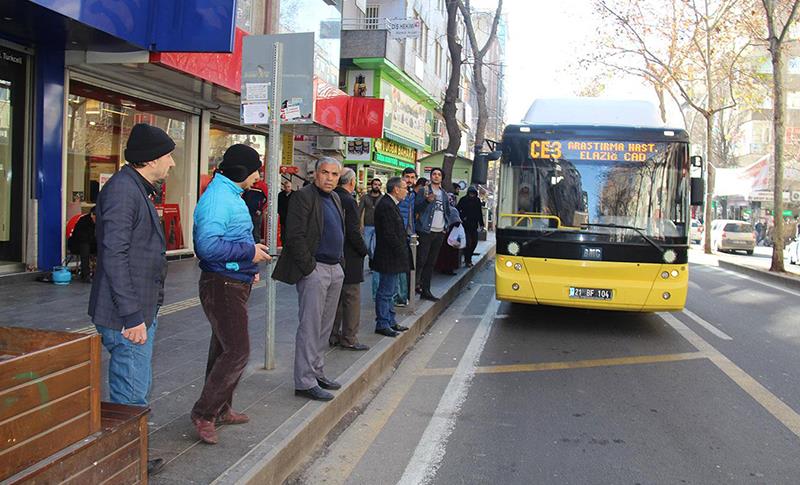 BAYRAMDA OTOYOL, KÖPRÜ VE TOPLU TAŞIMA ARAÇLARI ÜCRETSİZ OLACAK