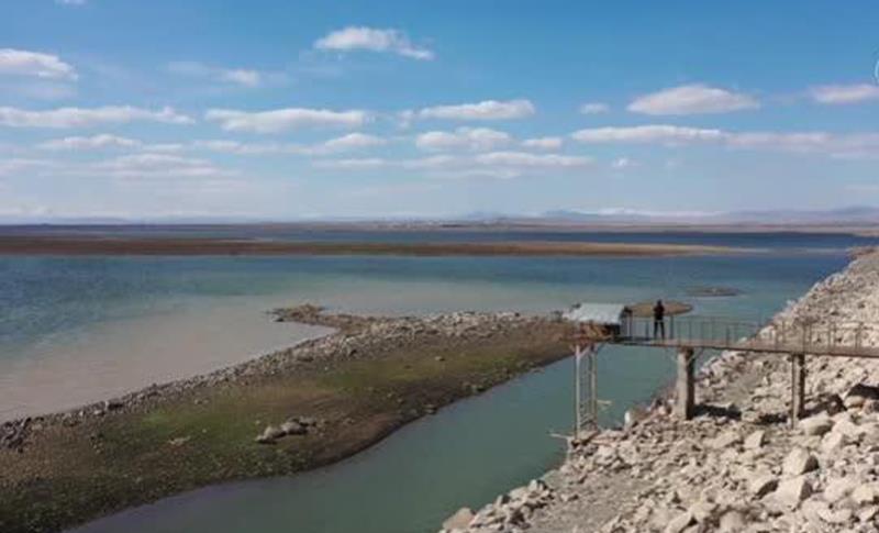 DI GOLA BENDAVA DEVE GEÇÎDÎYÊ DE TALÛKEYA BÊAVÎYÊ