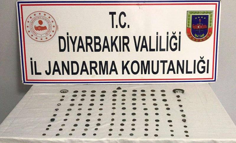 DİYARBAKIR’DA 124 ADET TARİHİ ESER ELE GEÇİRİLDİ