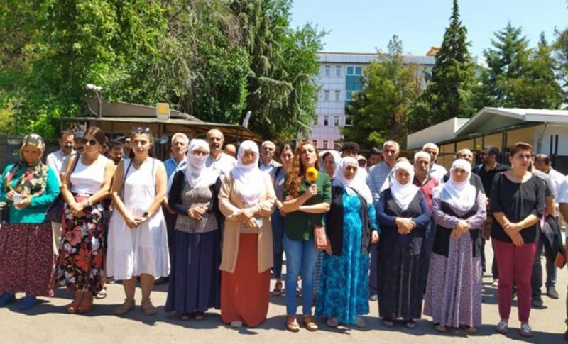 TUTUKLU YAKINLARI: ÇOCUKLARIMIZIN İNFAZLARI YAKILMASIN