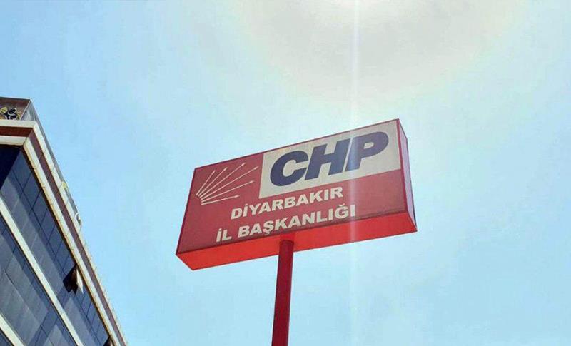 CHP DİYARBAKIR İL TEŞKİLATI 38 DELEGEYİ İHRAÇ ETTİ